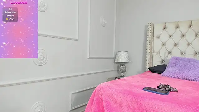 Snapshot of Charlie_Storm_ chatting on 01-18-26, 02:15 Charlie Storm online show from 01-18-26, 02:15