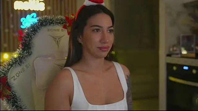 LeoBamble online show from 12-22-25, 05:24