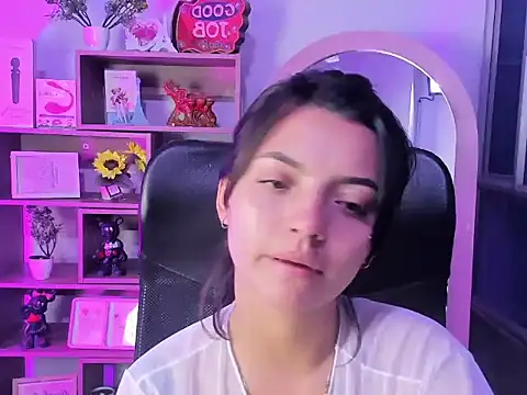 Liisaa Kiss online show from 11-28-25, 04:12