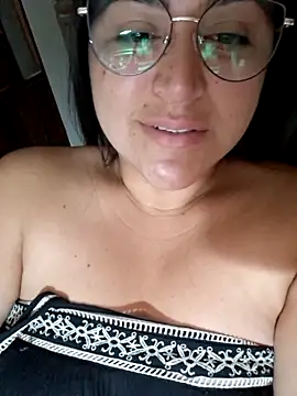 morenalatinaa online show from 02-02-26, 08:57