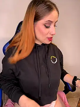 Adeline 1 online show from 10-20-25, 09:15