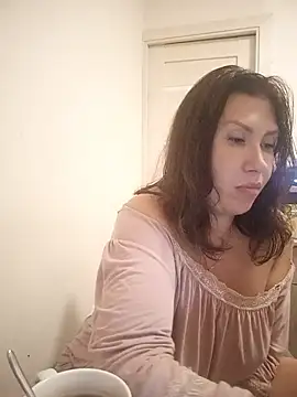 Snapshot of Ambika_beauty chatting on 07-22-26, 12:01 Ambika beauty online show from 07-22-26, 12:01