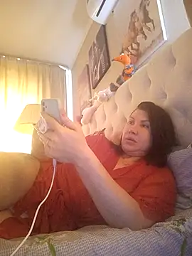 Snapshot of Ambika_beauty chatting on 04-24-26, 05:09 Ambika beauty online show from 04-24-26, 05:09