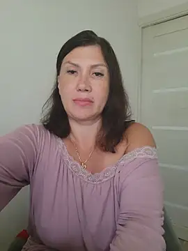 Snapshot of Ambika_beauty chatting on 06-18-26, 02:54 Ambika beauty online show from 06-18-26, 02:54