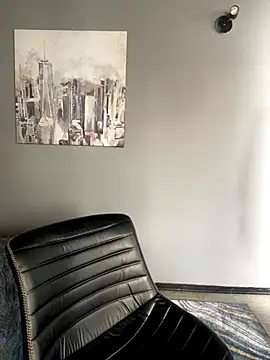 LunaMoore Pink online show from 10-31-25, 12:35