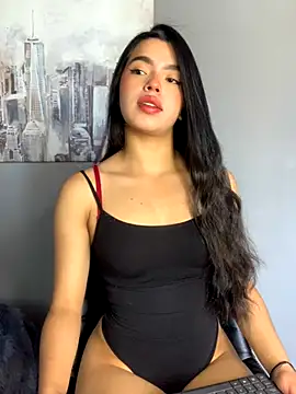 LunaMoore Pink online show from 11-21-25, 12:48