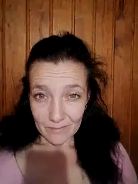 Snapshot of velvet_2200 chatting on 10-14-25, 05:57 velvet 2200 online show from 10-14-25, 05:57
