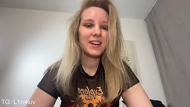 AIicaparkerc online show from 03-13-26, 04:12