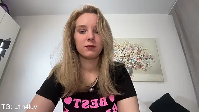 AIicaparkerc online show from 03-02-26, 03:41