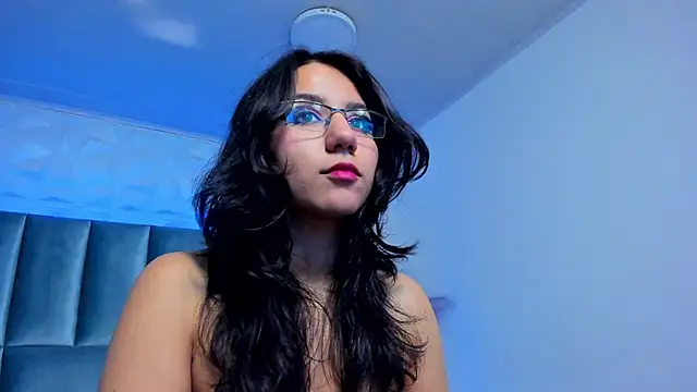 HollyPeach online show from 11-24-25, 07:58