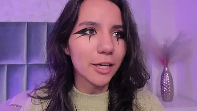 HollyPeach online show from 03-31-26, 07:27