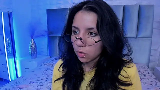 HollyPeach online show from 07-28-26, 07:39