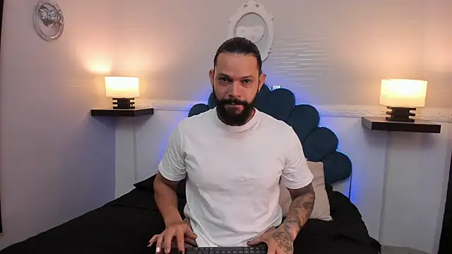 AlukardBig online show from 11-06-25, 01:04