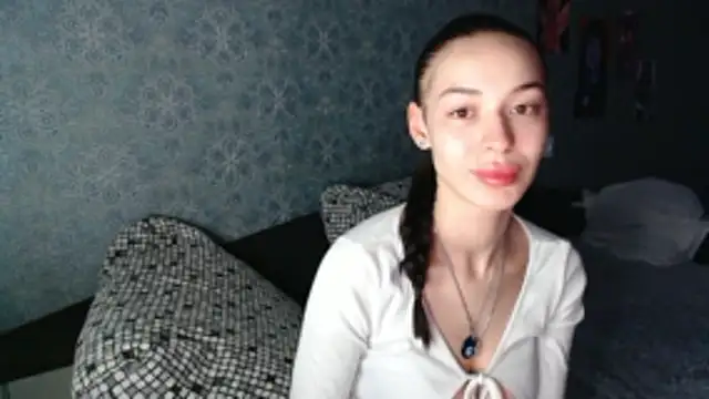 Daphne Darkthorn online show from 11-10-25, 03:00