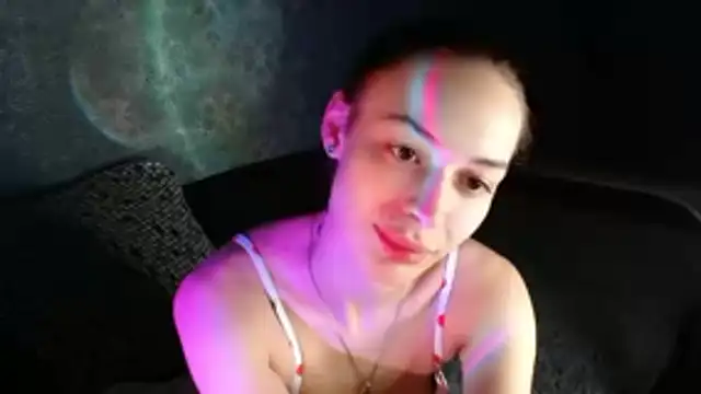 Daphne Darkthorn online show from 11-15-25, 08:02