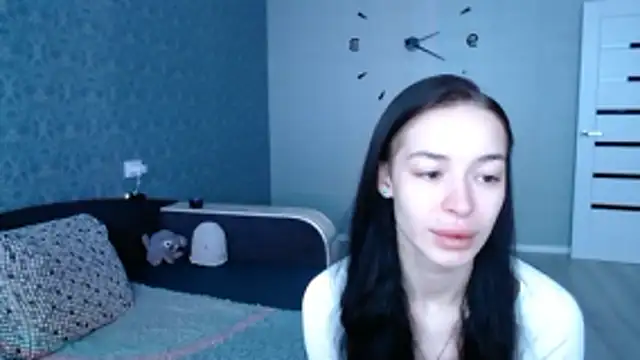 Daphne Darkthorn online show from 11-20-25, 08:37