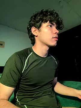 Im Camii online show from 11-18-25, 05:16