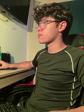 Im Camii online show from 12-20-25, 08:33