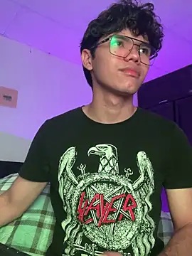 Im Camii online show from 12-22-25, 10:21