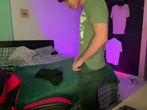 Im Camii online show from 04-14-26, 06:46