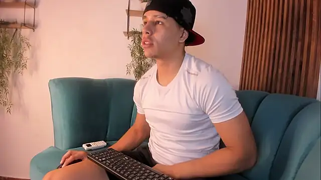 Adrian Volt online show from 01-07-26, 08:36