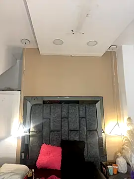 SofiRuiz  online show from 11-11-25, 03:45