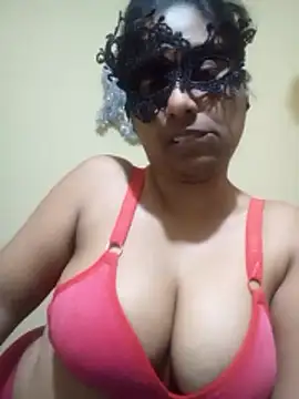 Expose Queen online show from 01-10-26, 04:57