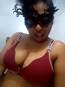 Expose Queen online show from 05-22-26, 06:50