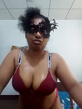 Expose Queen online show from 04-10-26, 05:47