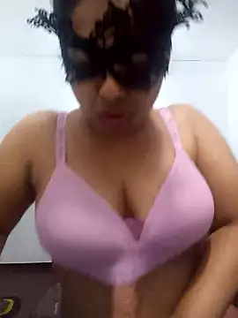 Snapshot of Expose_Queen chatting on 06-28-26, 05:52 Expose Queen online show from 06-28-26, 05:52