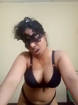 Expose Queen online show from 03-03-26, 06:42