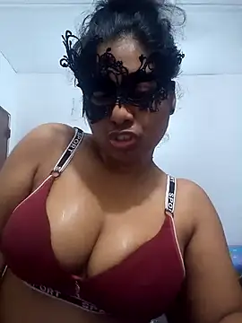 Expose Queen online show from 04-29-26, 06:03