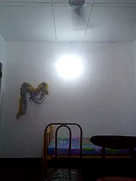 Snapshot of Expose_Queen chatting on 06-24-26, 05:11 Expose Queen online show from 06-24-26, 05:11
