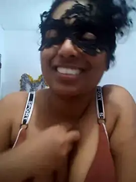 Expose Queen online show from 05-24-26, 06:19