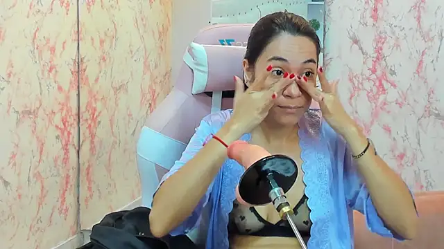 GabbiePrice online show from 10-16-25, 04:15