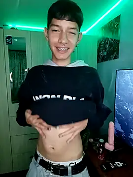 heyy noah11 online show from 11-06-25, 12:58