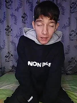 heyy noah11 online show from 11-10-25, 01:21