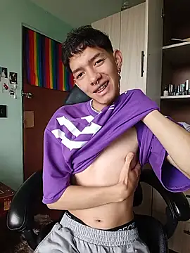 heyy noah11 online show from 07-18-26, 06:38