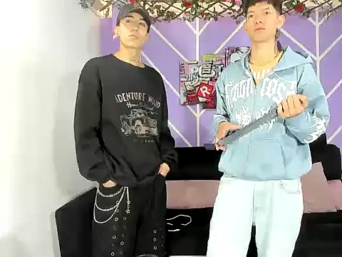 heyy noah11 online show from 04-19-26, 01:34