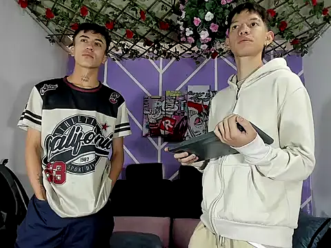 heyy noah11 online show from 02-16-26, 01:43