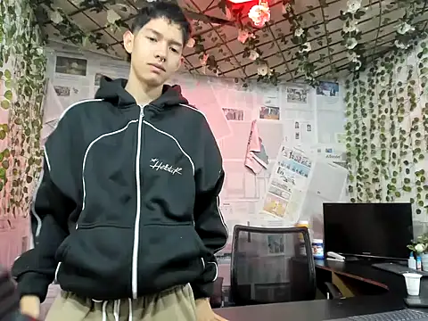 heyy noah11 online show from 06-26-26, 01:17