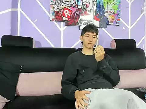 heyy noah11 online show from 04-10-26, 01:40