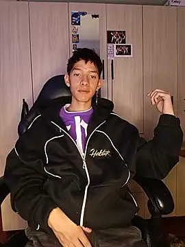 heyy noah11 online show from 07-15-26, 02:18