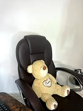  Isabella 1 online show from 11-30-25, 02:45