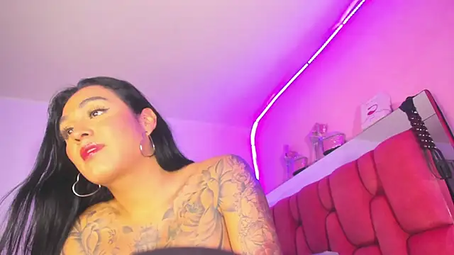 Snapshot of BiancaValentinna chatting on 07-24-26, 10:17 BiancaValentinna online show from 07-24-26, 10:17