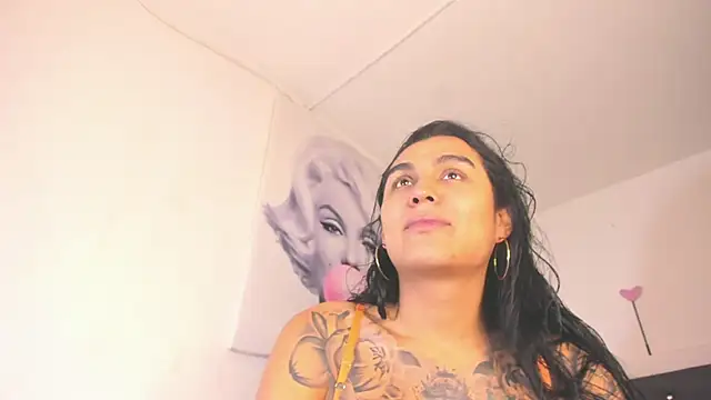 BiancaValentinna online show from 11-10-25, 05:18