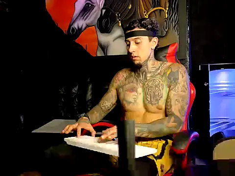 Molotov Explosive online show from 11-24-25, 10:21