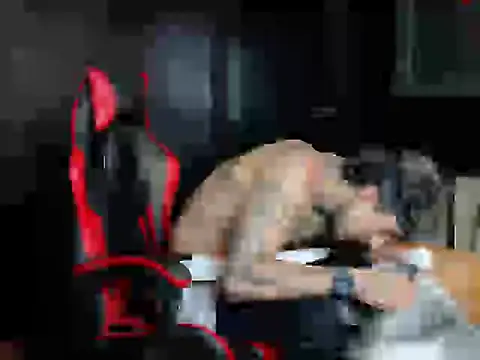 Molotov Explosive online show from 11-21-25, 09:36