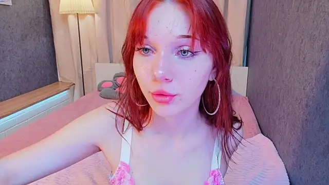 Snapshot of MargoViento chatting on 05-30-26, 08:25 MargoViento online show from 05-30-26, 08:25