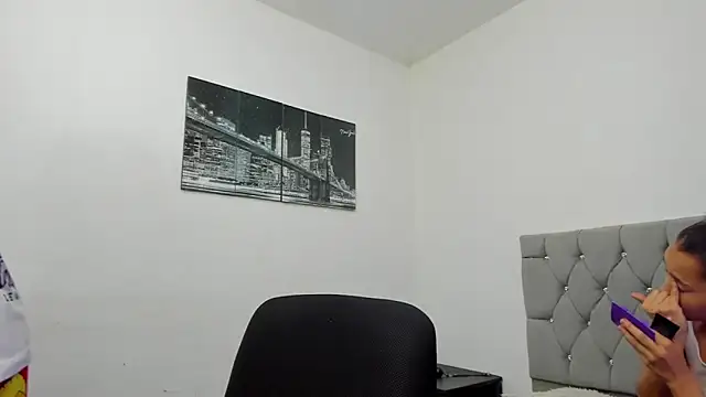 Sofi And Santy online show from 01-18-26, 12:47